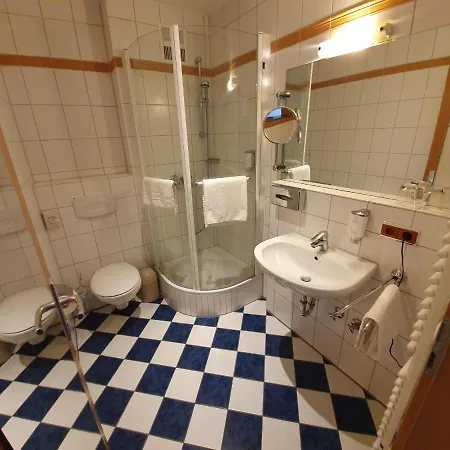 Hotell Nonstop Riedstadt
