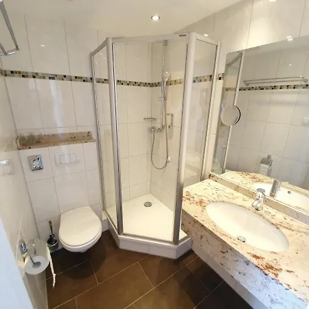 Hotell Nonstop 4*