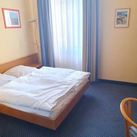 Nonstop 4* Riedstadt