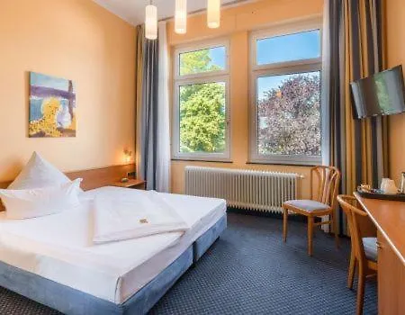 Hotell Nonstop Riedstadt